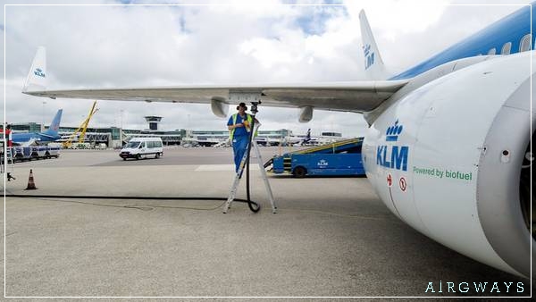 KLM-biocombustibles-Schipol-Paris-EFE_CLAIMA20110629_0163_36