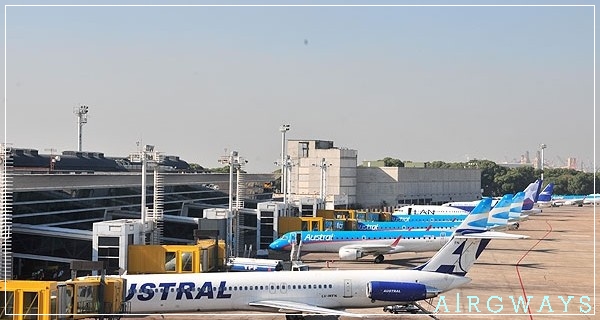 817-AEROLINEAS-PILOTOS-AEROPARQUE-SERVICIOS-AERONAUTICOSAVIONES-600x320