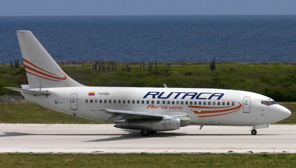 yv1381-rutaca-airlines-boeing-737-2s3a_planespottersnet_266318