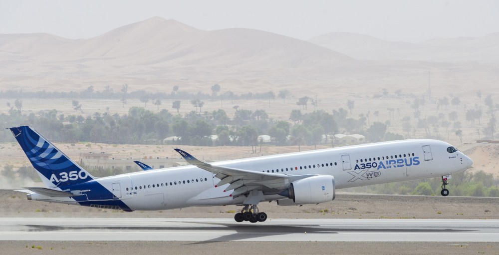 158065-A350_MSN3_HOT_WEATHER_TRIAL_AT_AL_AIN_-_TAKE_OFF.jpg