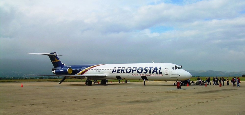 1200px-MD82_de_Aeropostal_en_Barquisimeto