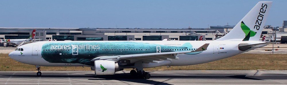 Azores_Airlines_Airbus_A330-223_CS-TRY.jpg