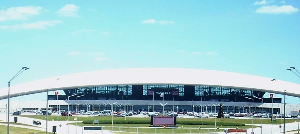 Aeropuerto_Carrasco_-_panoramio