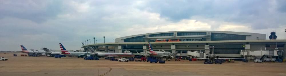 terminal-dallas-dfw-airport.jpg