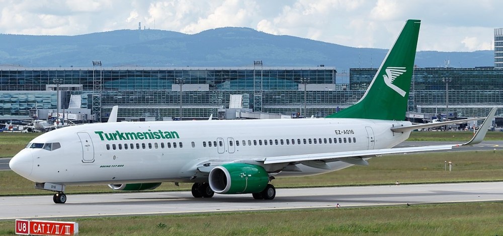 1200px-Turkmenistan_Airlines_Boeing_737-800_(EZ-A016)_at_Frankfurt_Airport.jpg