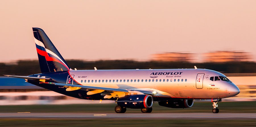 Aeroflot_SSJ100-sukhoi.jpg