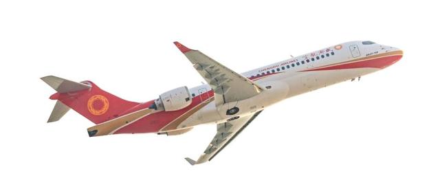 COMAC ARJ21-900 variante demorada |