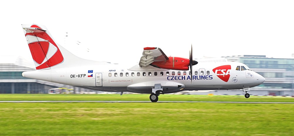 atr42-jpg.jpg