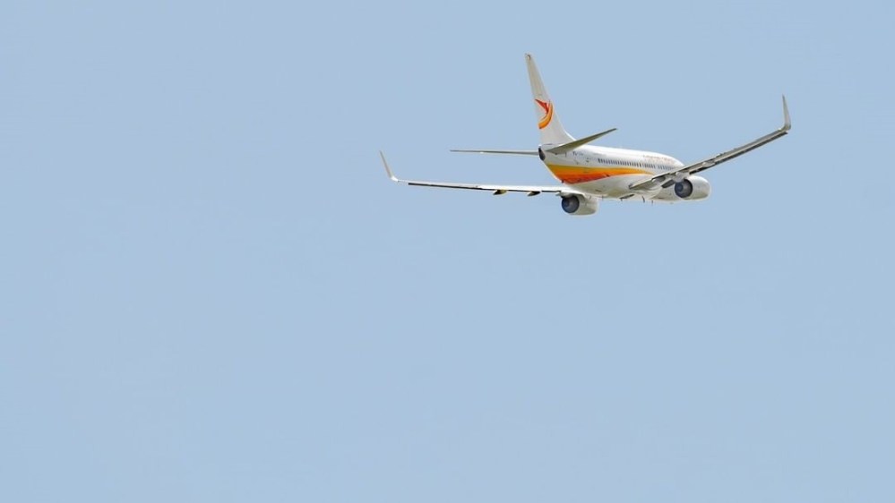 Resultado de imagen para Surinam Airways Boeing 737-700 png