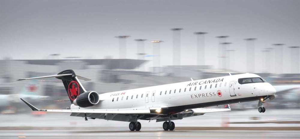 CRJ900-aircraft-in-the-Air-Canada-Express-livery.jpg
