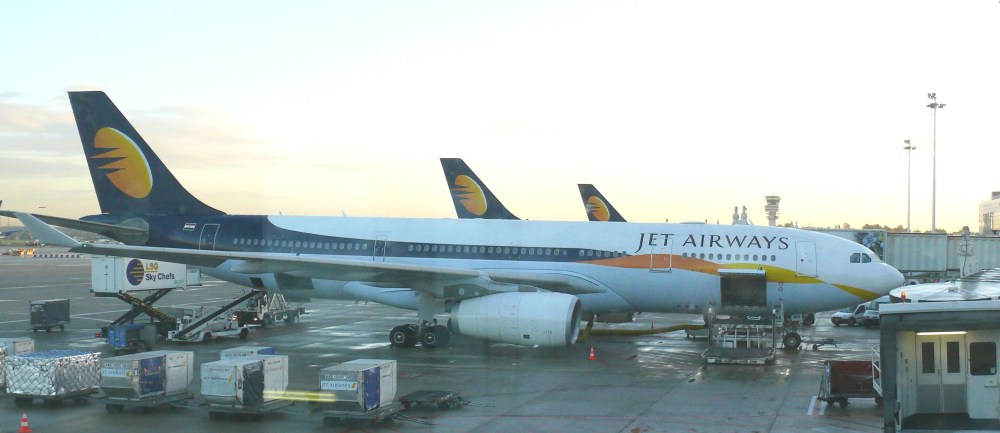 Brussels_airport_jet_airways.JPG