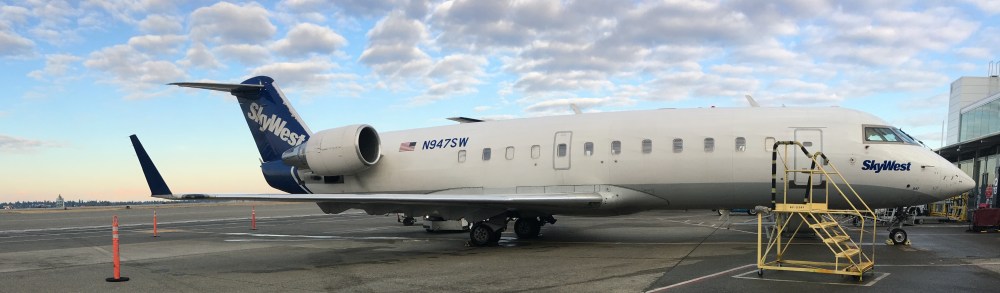 AW-7009-SkyWest_CR2.jpg