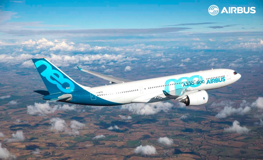 A330-800-first-flight-air-to-air-