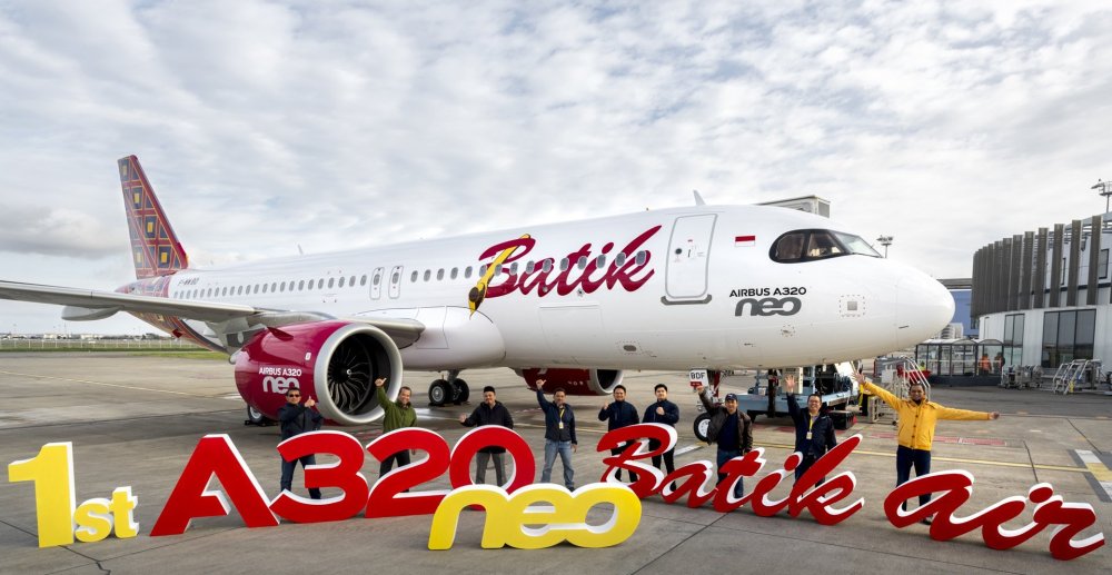 AW-Aierbus-first-A320neo-Batik-air-MSN9505-delivery-group-picture-002