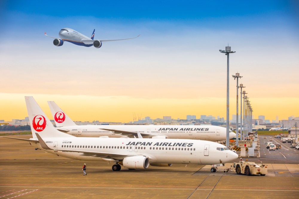 AW-Shutterstock_7008