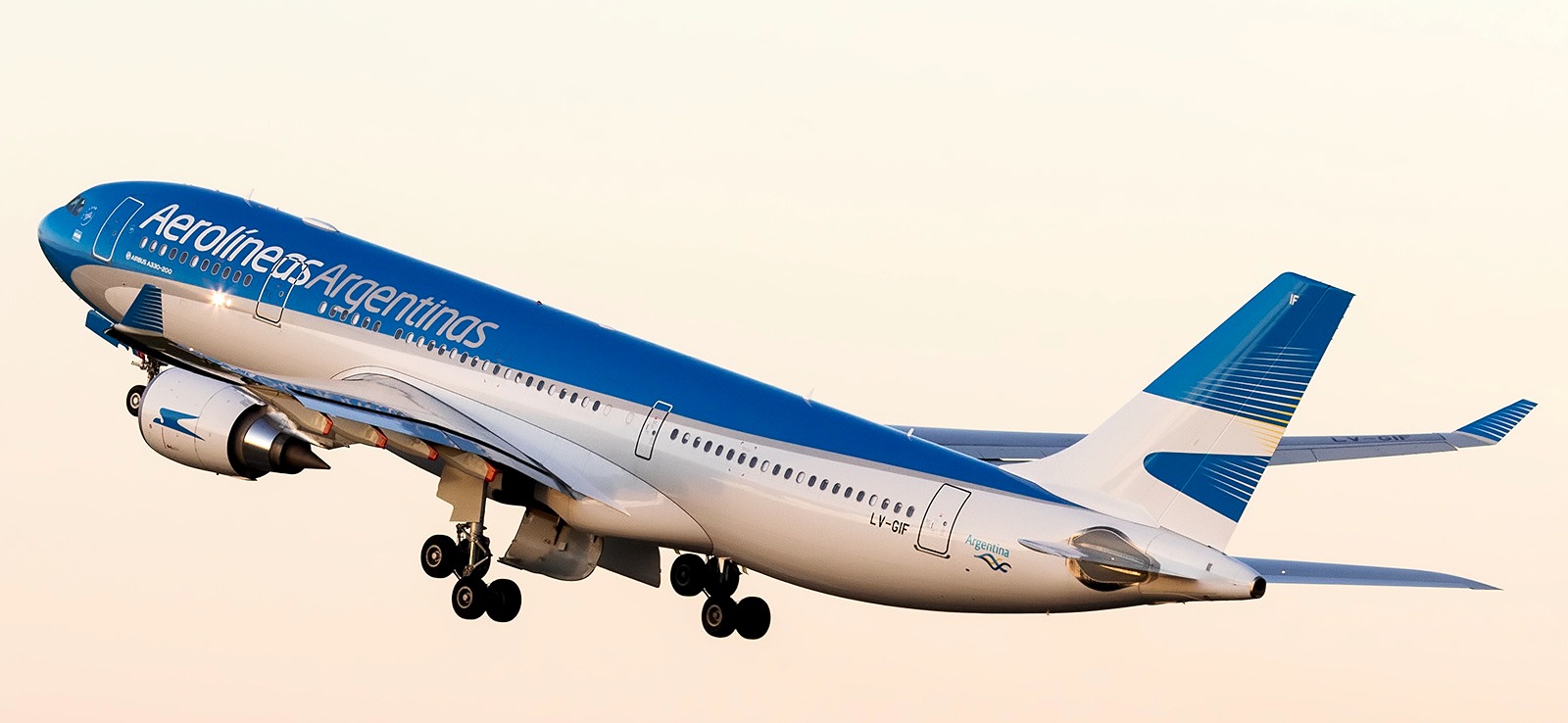 AW-Planespotters_330