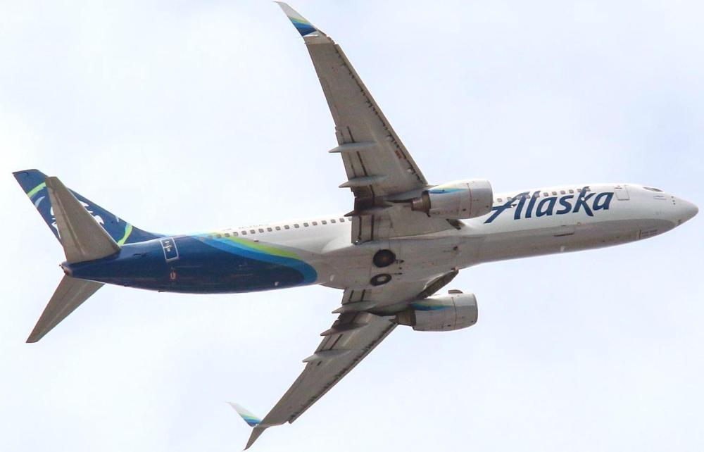 AW-737-900Alaska