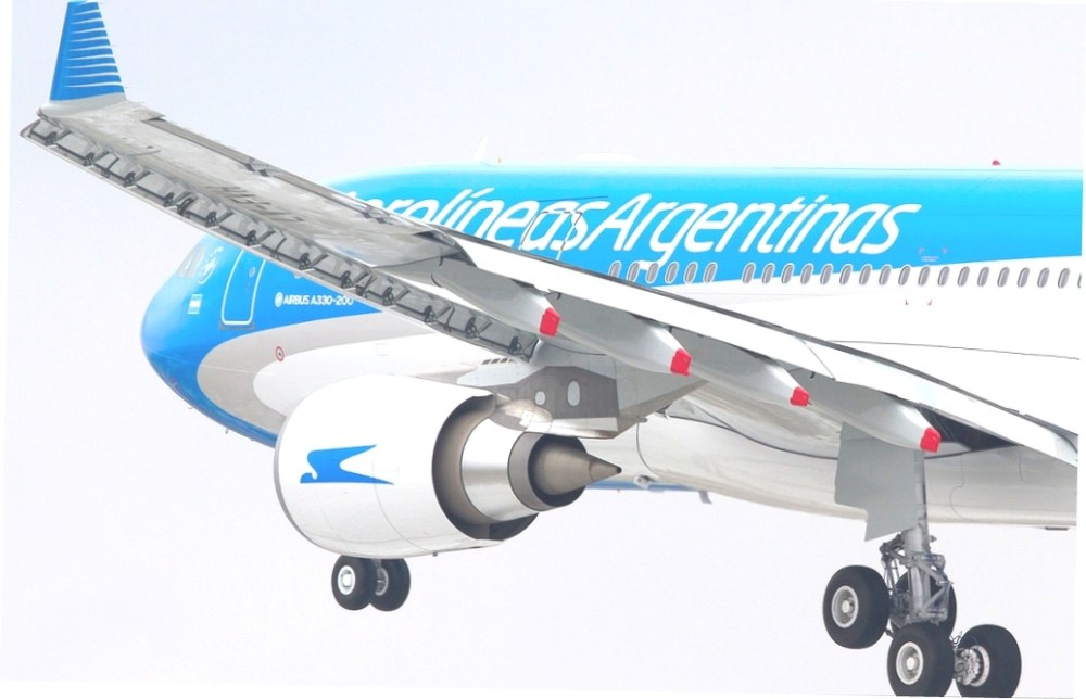 AW-Aerolíneas_Clement_Allons