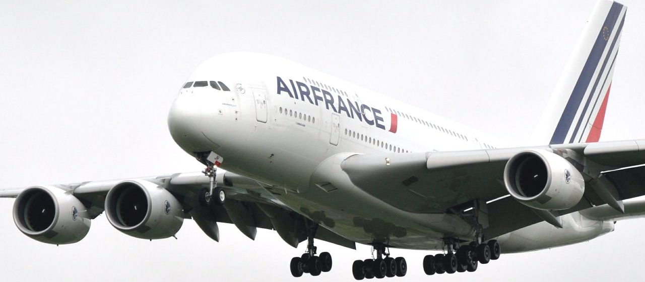 AW-Airbus-A380_001
