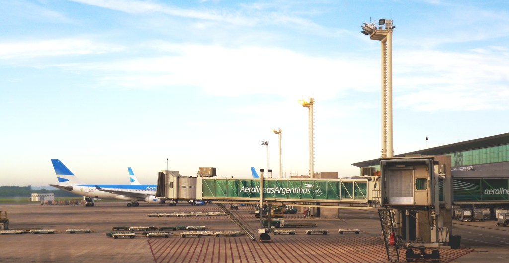 Aéreas extranjeras suspenden Ezeiza |
