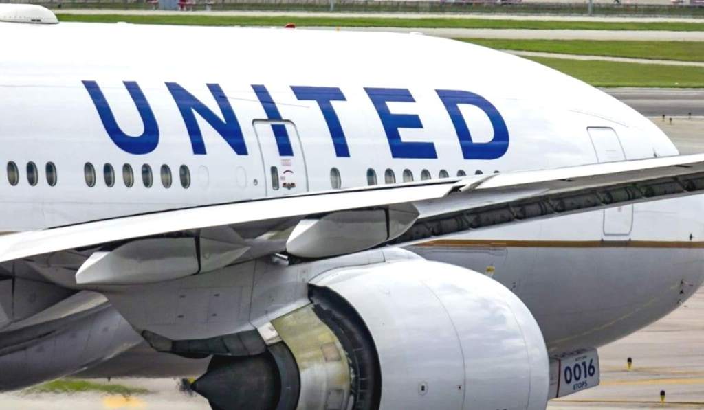 La imagen tiene un atributo ALT vacío; su nombre de archivo es aw-united-airlines_70078.jpg