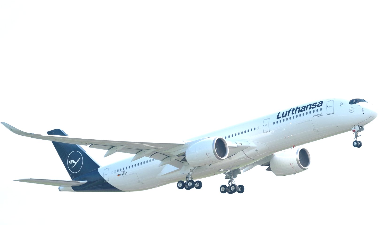 AW-Airbus.com_A350-900-Lufthansa-MSN202-take-off